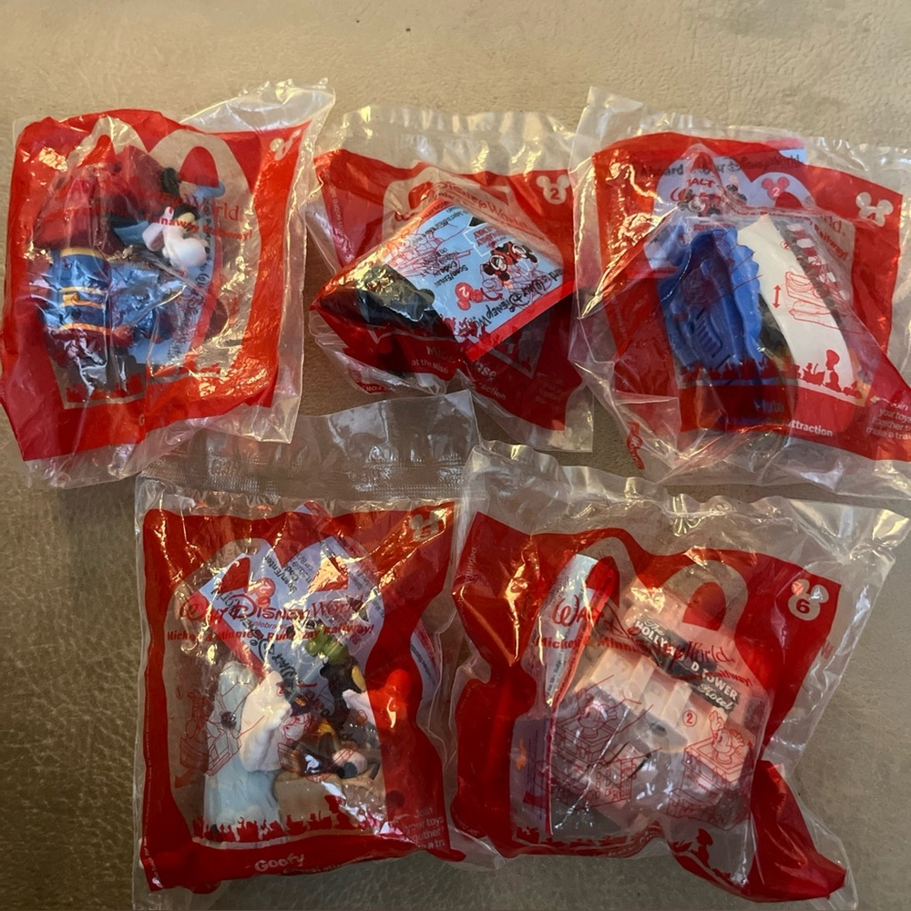 McDonald’s Disney Mickey Minnie Runaway Railway Train Happy Meal Toys Set of 5
